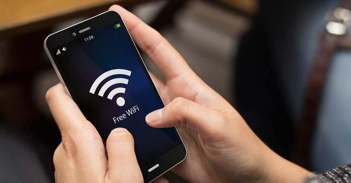 Через перебої зі світлом в Україні розгорнуть публічні точки Wi-Fi