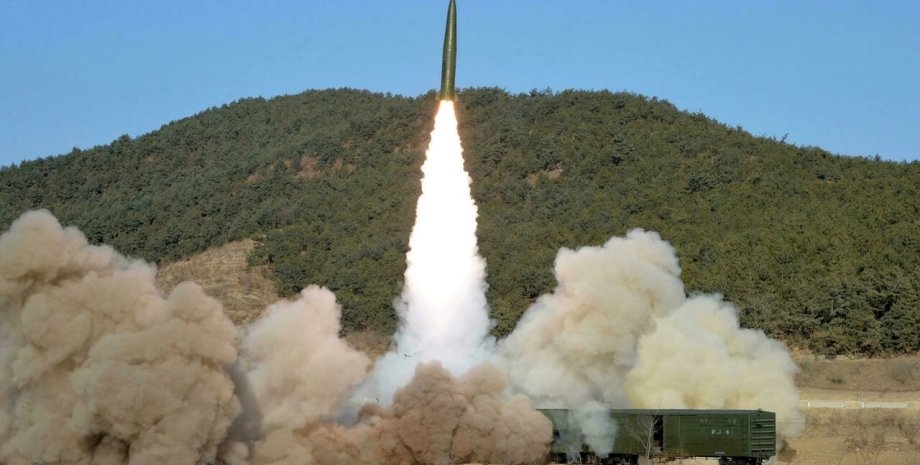 Імітація ударів по США та Південній Кореї. КНДР пояснила свої останні запуски ракет