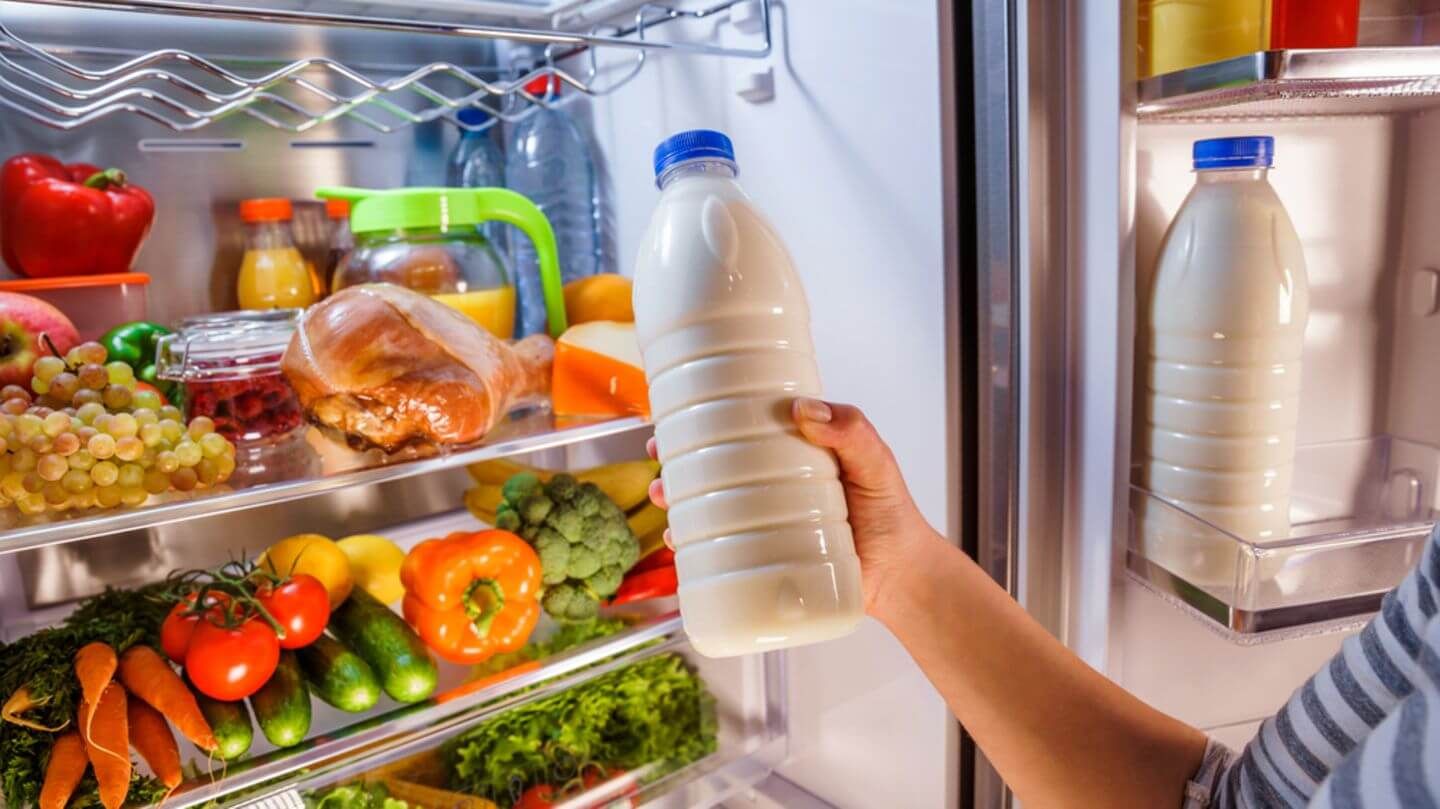 Як просто та дешево зберегти температуру в холодильнику під час відключення електрики