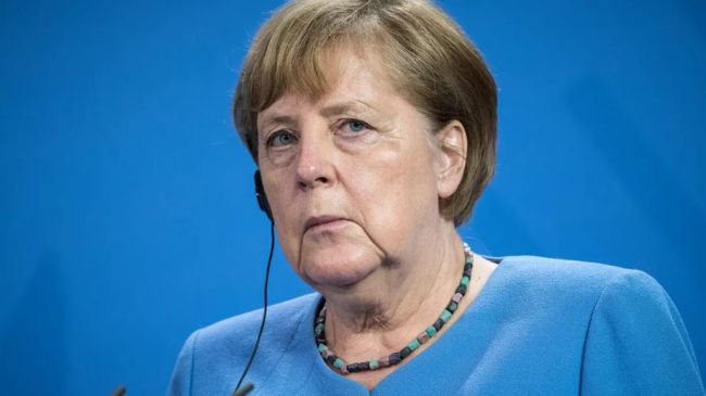 Меркель заявила, що не планує брати участь у переговорах щодо закінчення війни в Україні
