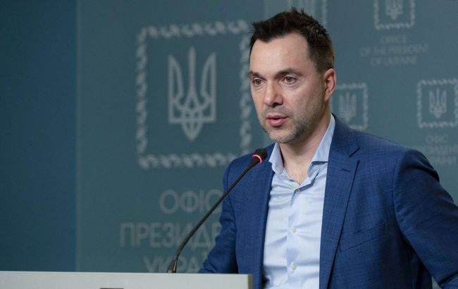 Арестович звільняється з Офісу президента після скандальної заяви про ракету у Дніпрі