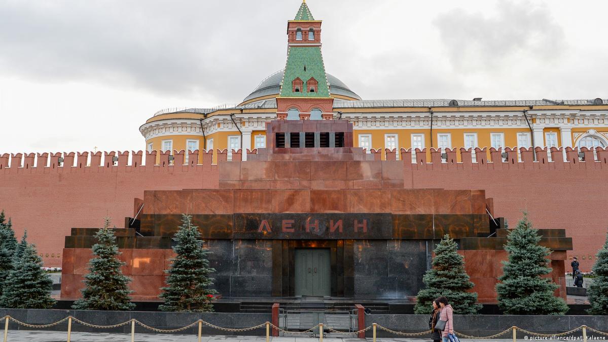 У Москві затримали чоловіка, який хотів викрасти тіло Леніна з Мавзолею