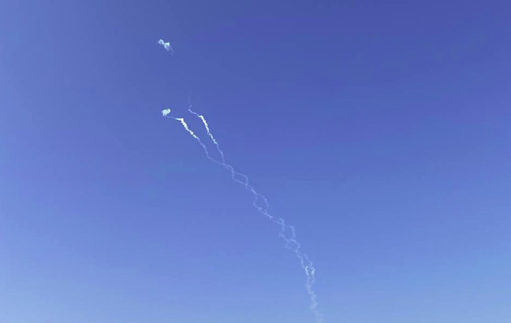 Сили ППО збили 10 ракет над Києвом, є пошкодження електромереж