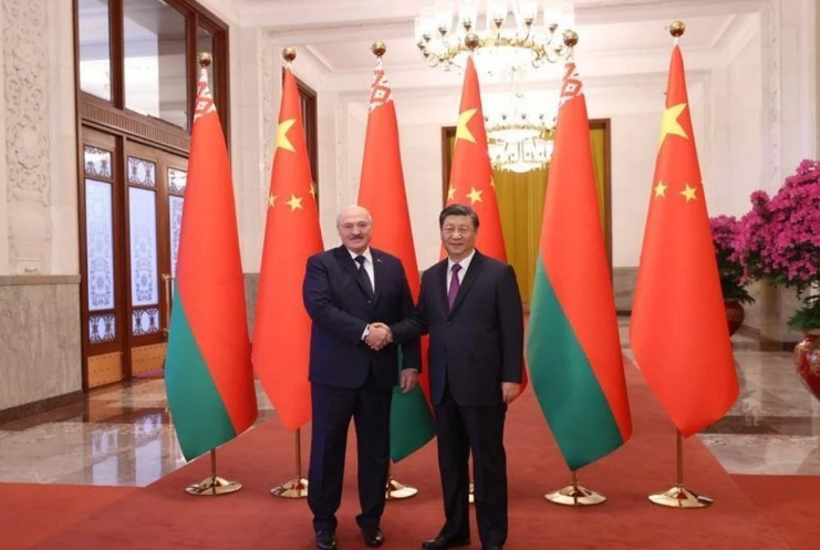 Білорусь підтримуватиме Китай з усіх чутливих питань – Лукашенко
