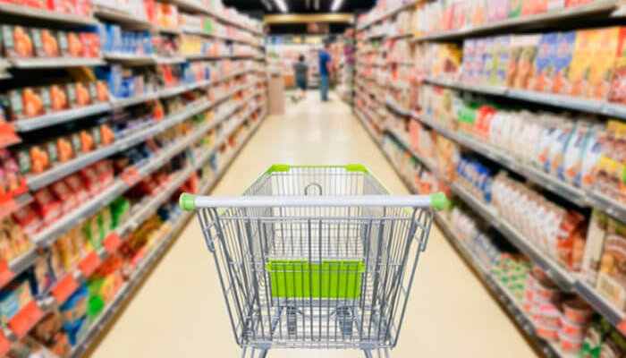 Українців дурять у супермаркетах, доводиться переплачувати: у Держспоживслужбі вказали на права покупця