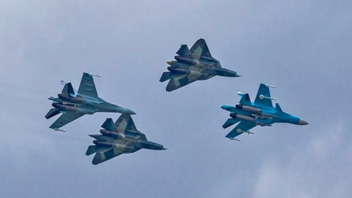 "Росія накопичила сотні одиниць ударної авіації": в ГУР повідомили, коли можливий удар