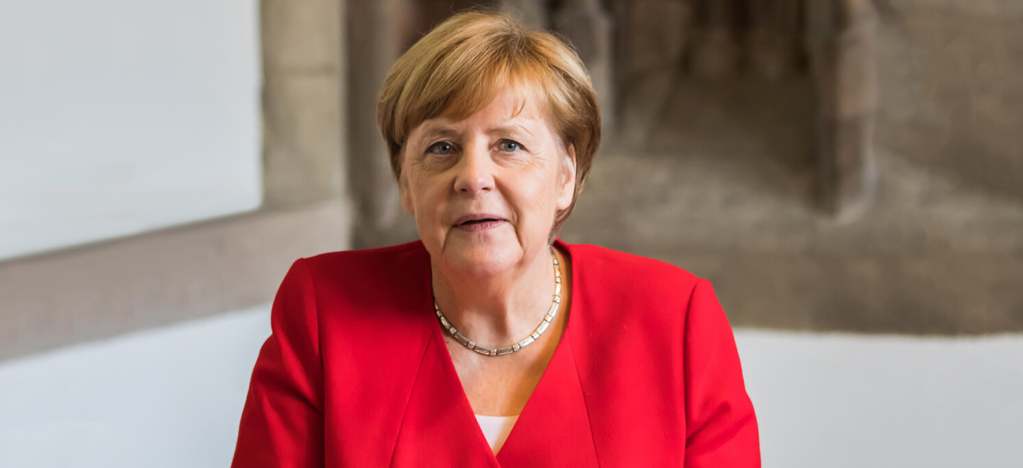 Екс-розвідник розповів про зв'язок Меркель з КДБ та Путіним