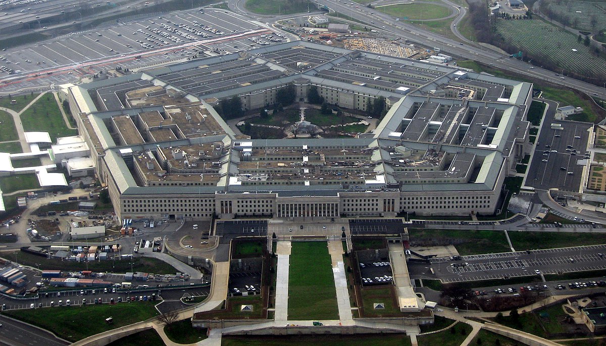 У Пентагоні розповіли про реакцію Остіна на витік секретних документів