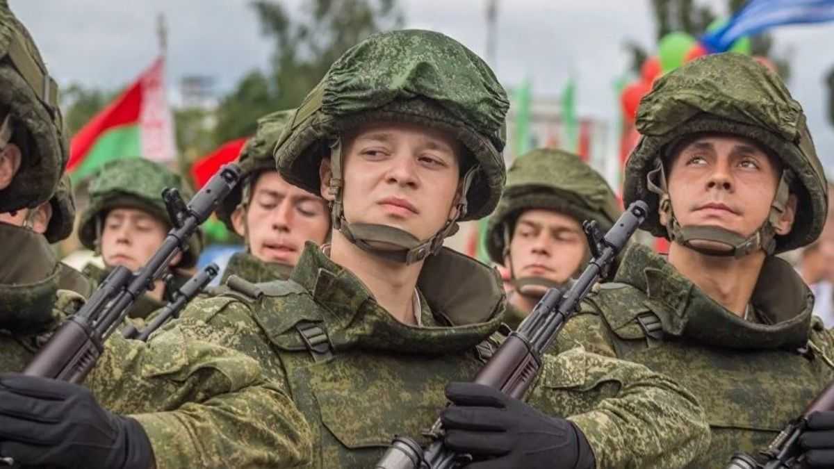 "Як в СРСР": у Білорусі запропонували призивати в армію студентів