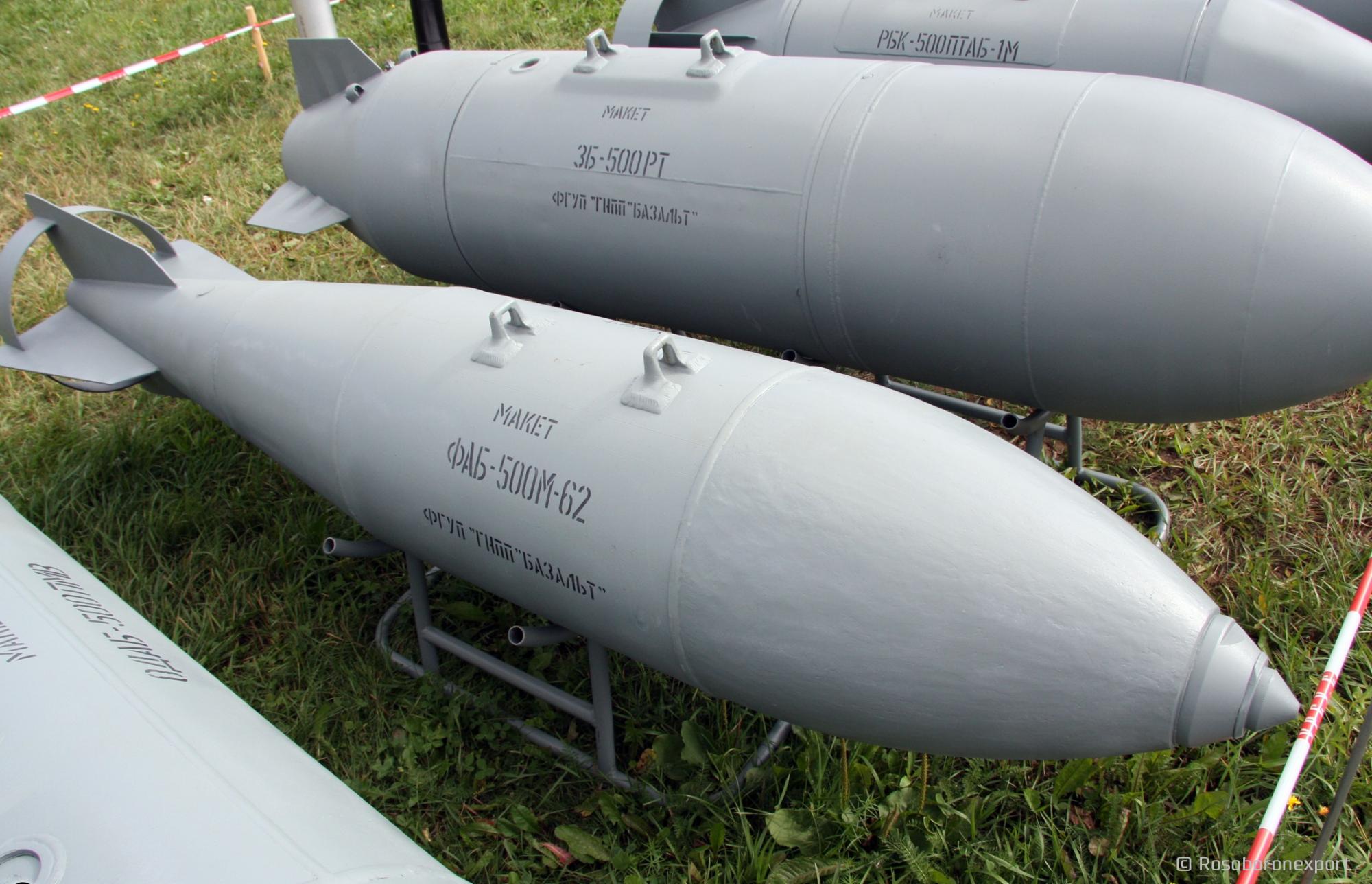 "Ракети не такі небезпечні, як керовані авіаційні бомби": експерт вказав на велику загрозу для України