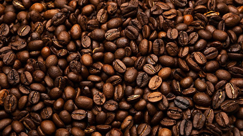 У світі рекордно здорожчає кава – Bloomberg