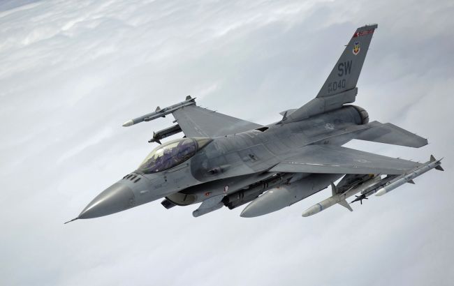 Україна хоче отримати від партнерів 40-50 літаків F-16, – Міноборо