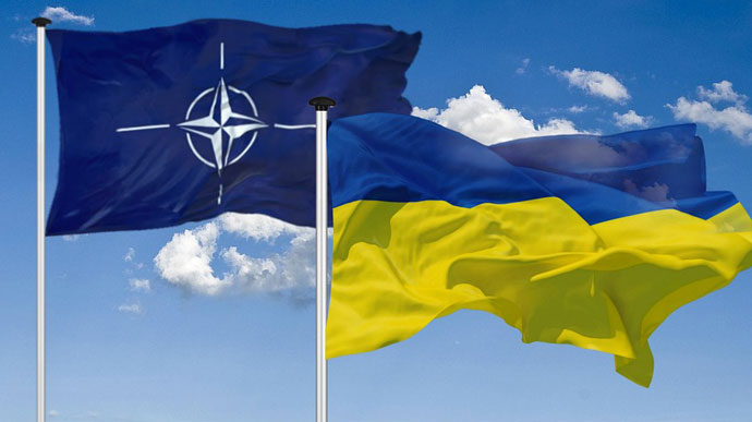 Союзники тиснуть на Байдена щодо членства України в НАТО – NYT