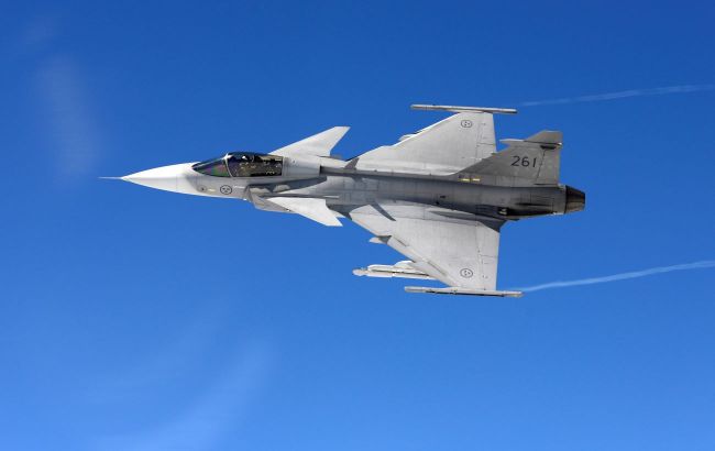 Шведський грифон. Що відомо про літаки Gripen та топ-5 відмінностей від F-16