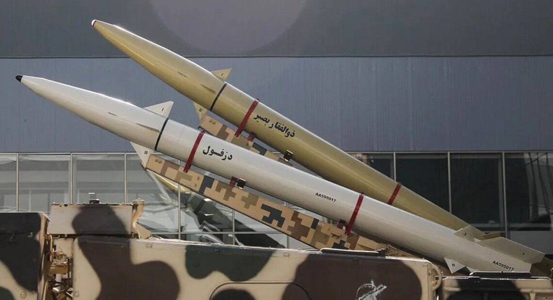 Зеленський про купівлю Росією балістичних ракет в Ірану: "служби займаються цим питанням"