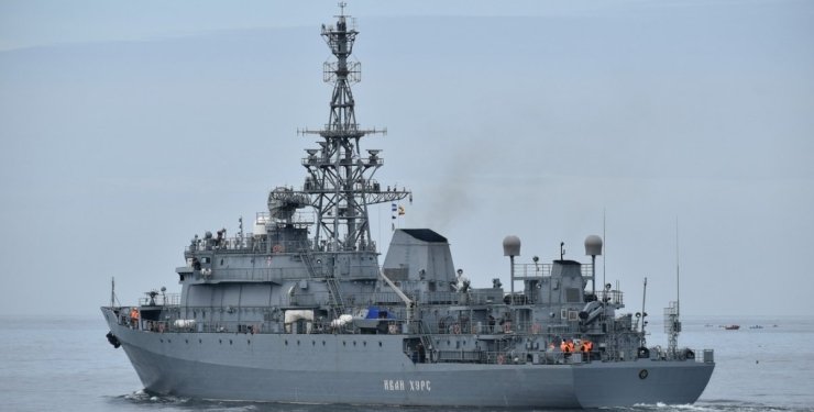 У Росії заявили про атаку на свій розвідкорабель "Іван Хурс" в Чорному морі: подробиці