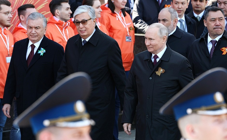 Психолог розповів, хто із двійників замінив Путіна на параді