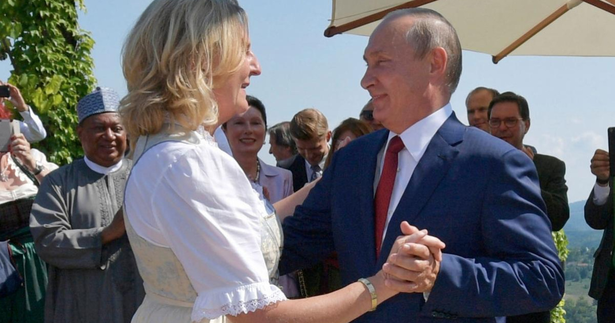Ексглава МЗС Австрії, яка танцювала з Путіним, остаточно перебралася до Росії та назвала її "по-справжньому вільною"