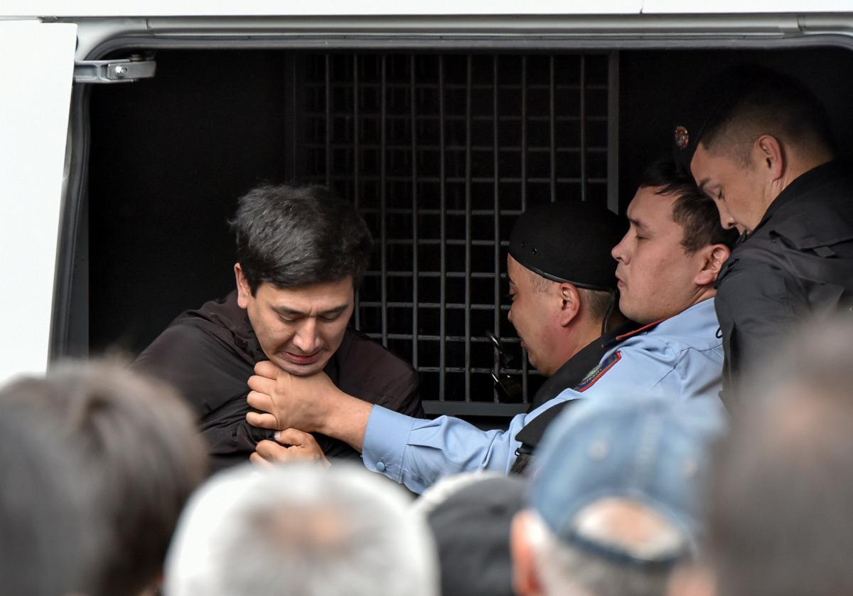Казахстан, День незалежності, активісти, затримання, поліція