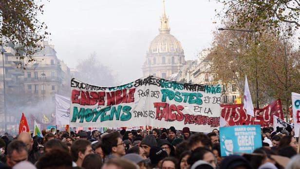 Франция, забастовка, пенсионная реформа, Париж, демострации