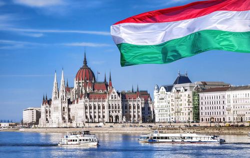 Угорщина перенесла заплановані переговори з Україною щодо нацменшин