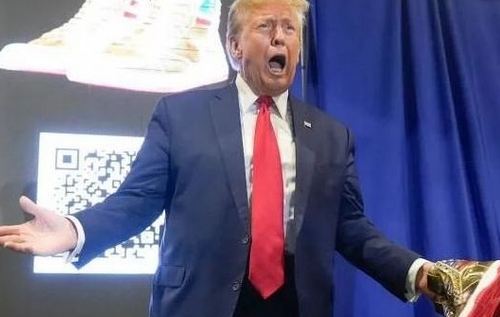 Трамп тисне на Україну для переговорів з Росією без перемирʼя – Bloomberg 