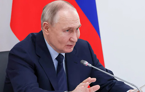 Путін відкинув припинення вогню в Україні під час розмови з Макроном, – Bloomberg