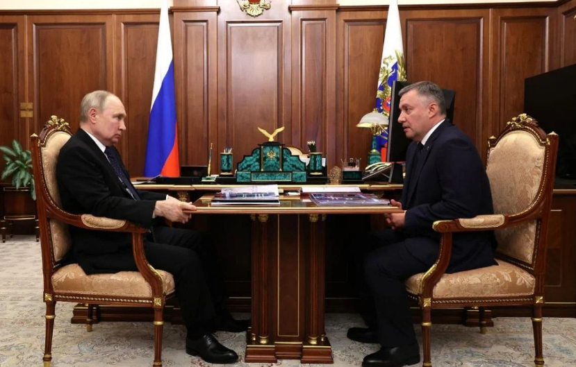Путін попросив передати "привіт" вбитим в Україні російським військовим