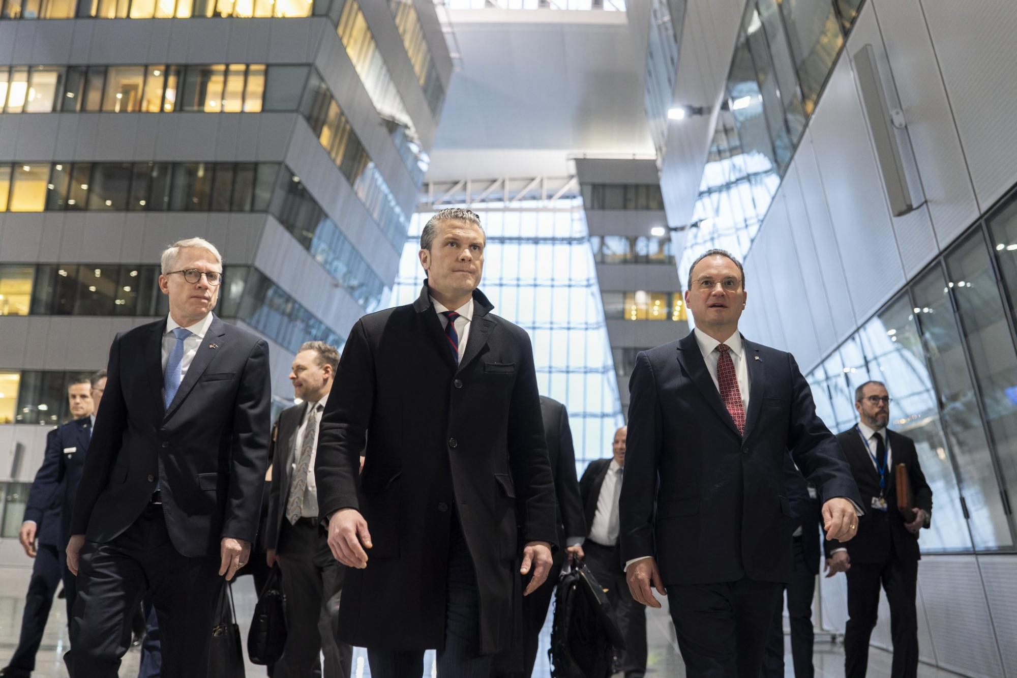 Глава Пентагону може взяти участь у зустрічі Трампа та Путіна на Алясці