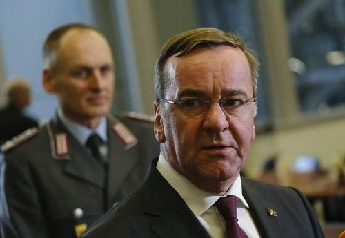 Пісторіус заявив, що російські супутники переслідують німецькі 