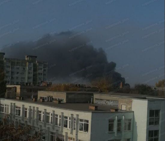 У Таганрозі горить енергооб’єкт: росіяни масово скаржаться на відсутність світла У Таганрозі горить енергооб’єкт: росіяни масово скаржаться на відсутність світла