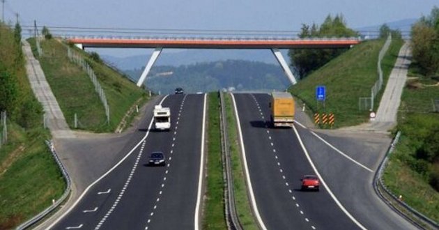 В Україні можуть побудувати перший платний автобан: в якій області він з'явиться