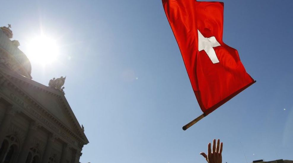 До Німеччини зі Швейцарії екстрадували українця, звинуваченого у спробі диверсій