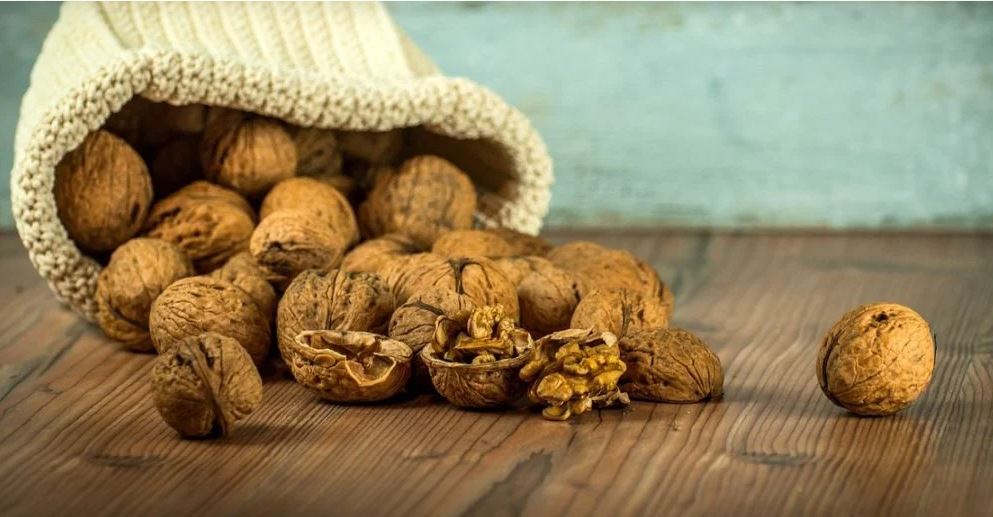 Гіркі волоські горіхи: ось секрет, як зробити їх неймовірно смачними за лічені хвилини