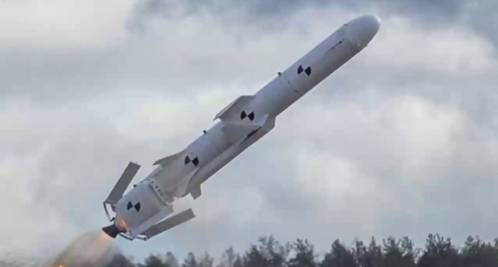 У Росії поскаржилися на удар HIMARS та "Нептун" по енергетиці Брянської області