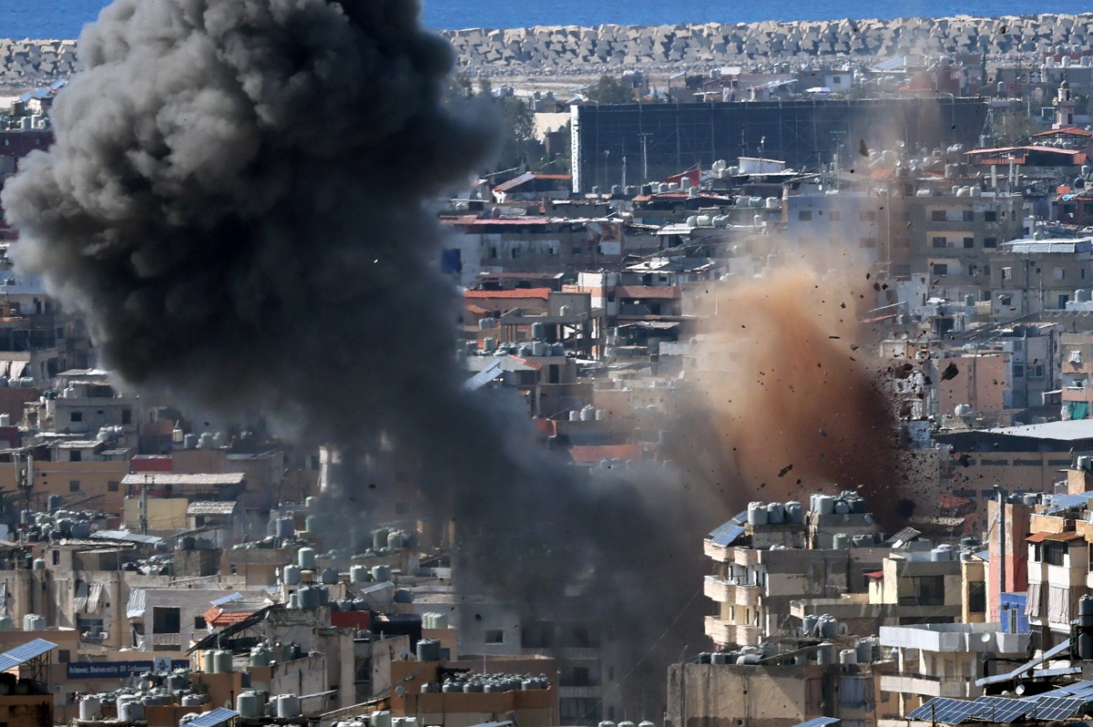 Bloomberg: Пакистан прагне стати посередником у мирних переговорах США й Ірану