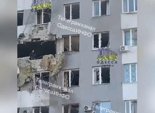 Росіяни влучили в багатоповерхівку в Одесі