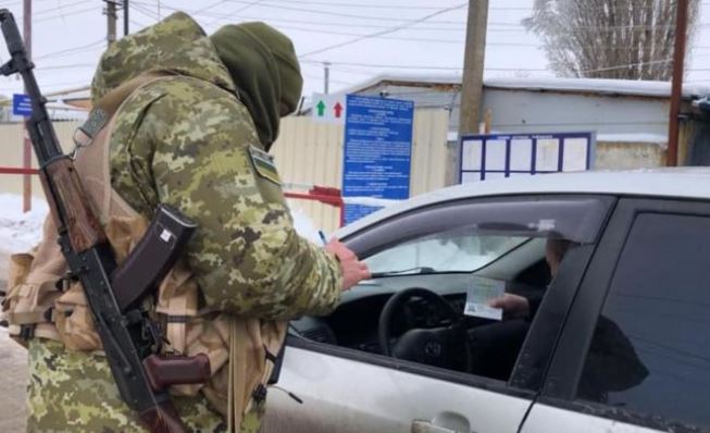 Тюрма або штрафи до 170 тисяч: в Україні готують радикальне посилення відповідальності за незаконний виїзд за кордон