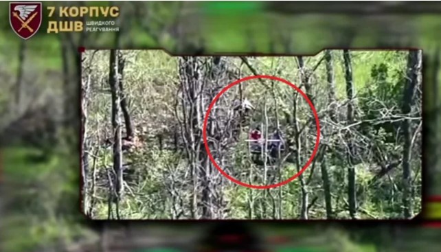 Біля Покровська росіяни використовують для пересування символіку Червоного хреста 