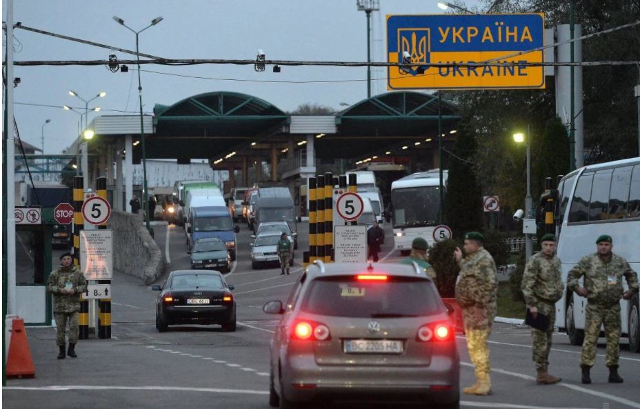 Як перевірити наявність заборони на виїзд за кордон: у ДПСУ назвали алгоритм дій Як перевірити наявність заборони на виїзд за кордон: у ДПСУ назвали алгоритм дій