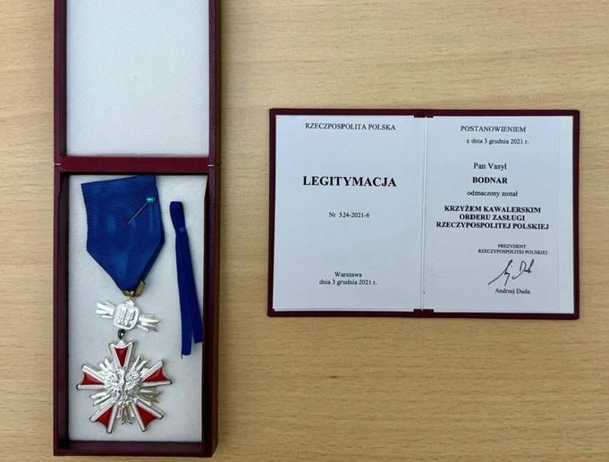 Скандал із нагородою Зеленського: посол України у Варшаві повернув польський орден Скандал із нагородою Зеленського: посол України у Варшаві повернув польський орден