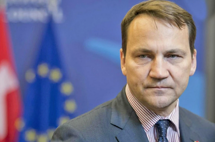 "На його місці я б уже зупинився", - Сікорський жорстко про вибір Путіна
