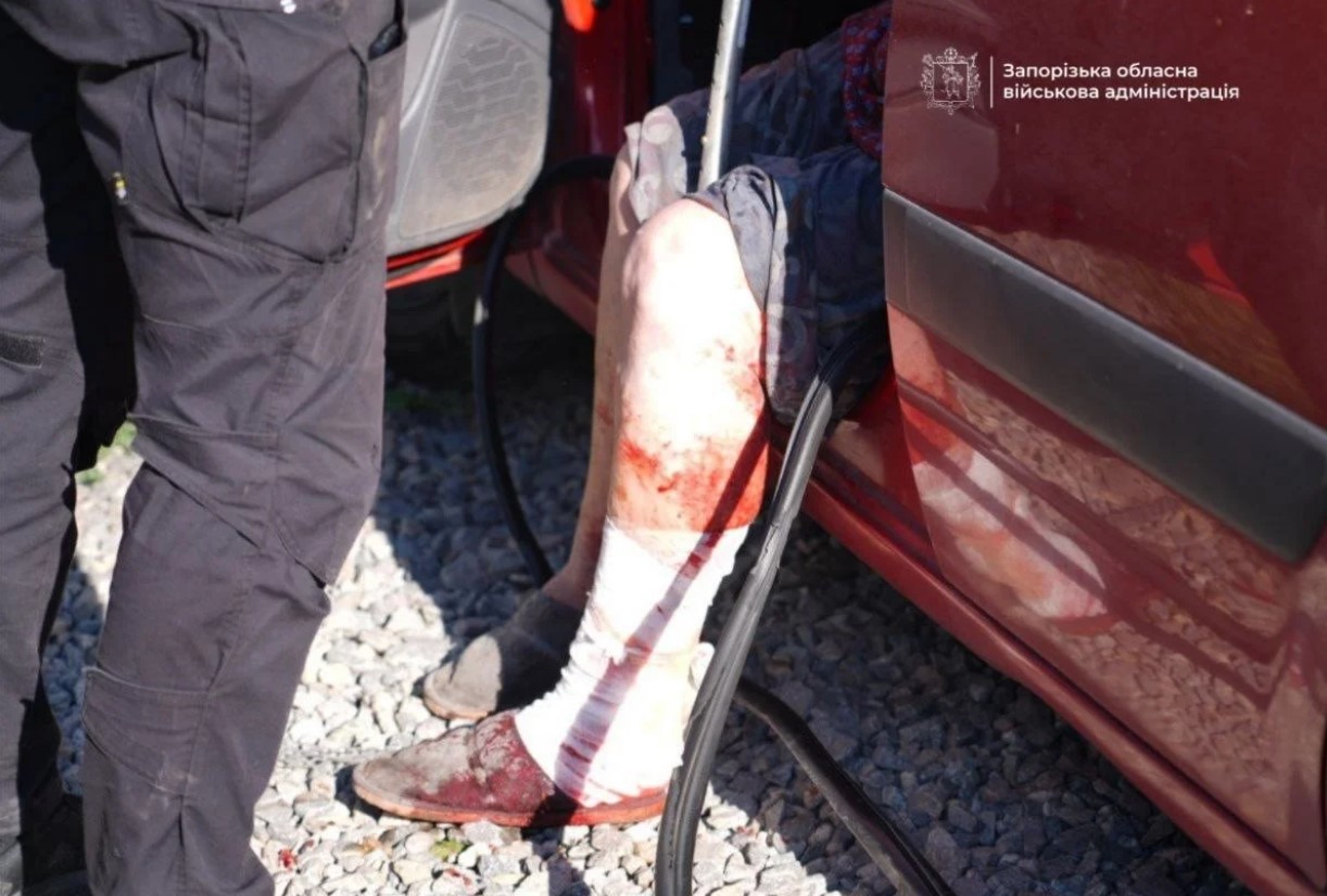 У Запоріжжі один за одним лунали вибухи, спалахнули пожежі, є поранені У Запоріжжі один за одним лунали вибухи, спалахнули пожежі, є поранені