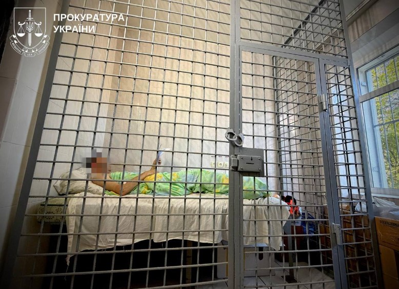 Удар балістикою по виставці зброї під Києвом: затримано головного організатора заходу Удар балістикою по виставці зброї під Києвом: затримано головного організатора заходу