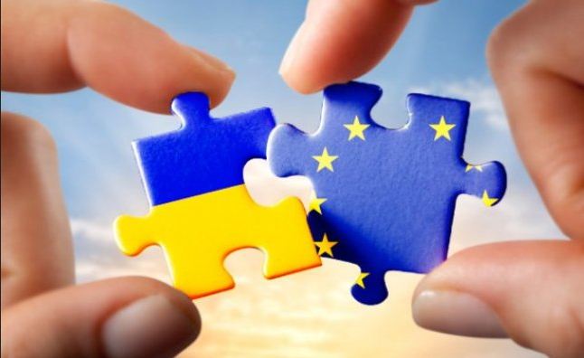 Майже половина жителів Євросоюзу підтримують вступ України до блоку, але у Польщі та Франції зростає кількість противників Майже половина жителів Євросоюзу підтримують вступ України до блоку, але у Польщі та Франції зростає кількість противників