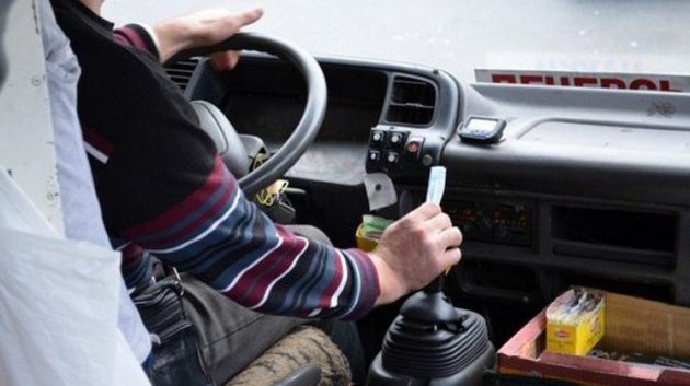«Герої ті, хто біля сімей»: водія чернівецької маршрутки, який образив ЗСУ, мобілізували одразу після звільнення «Герої ті, хто біля сімей»: водія чернівецької маршрутки, який образив ЗСУ, мобілізували одразу після звільнення