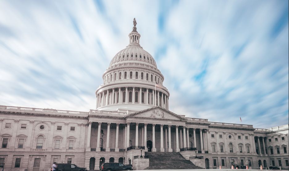 Біля Капітолія та Верховного суду США затримали чоловіка з гільйотиною в пікапі