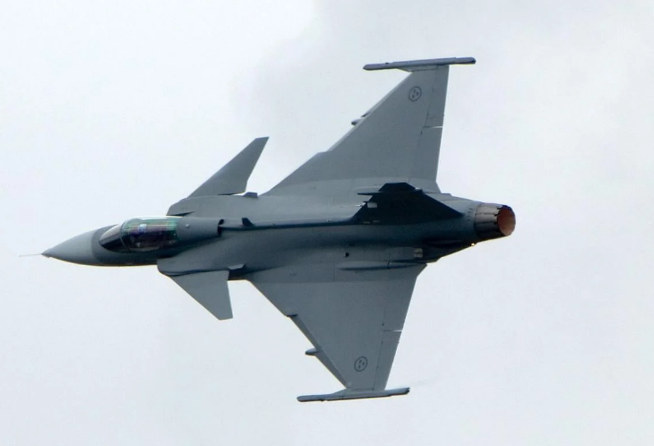 Уряд Швеції вивчить можливість постачання Україні літаків Gripen