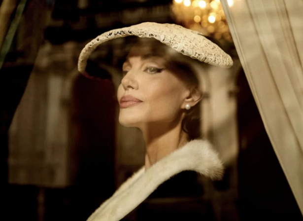 З’явилися перші фото Анджеліни Джолі в ролі оперної співачки Марії Каллас у новому байопіку