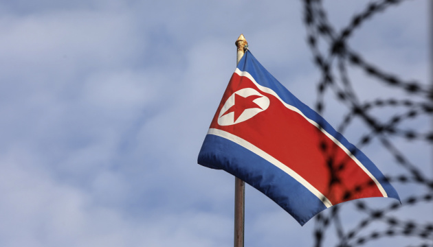Сміттєва куля з КНДР приземлилася на офіс президента Південної Кореї